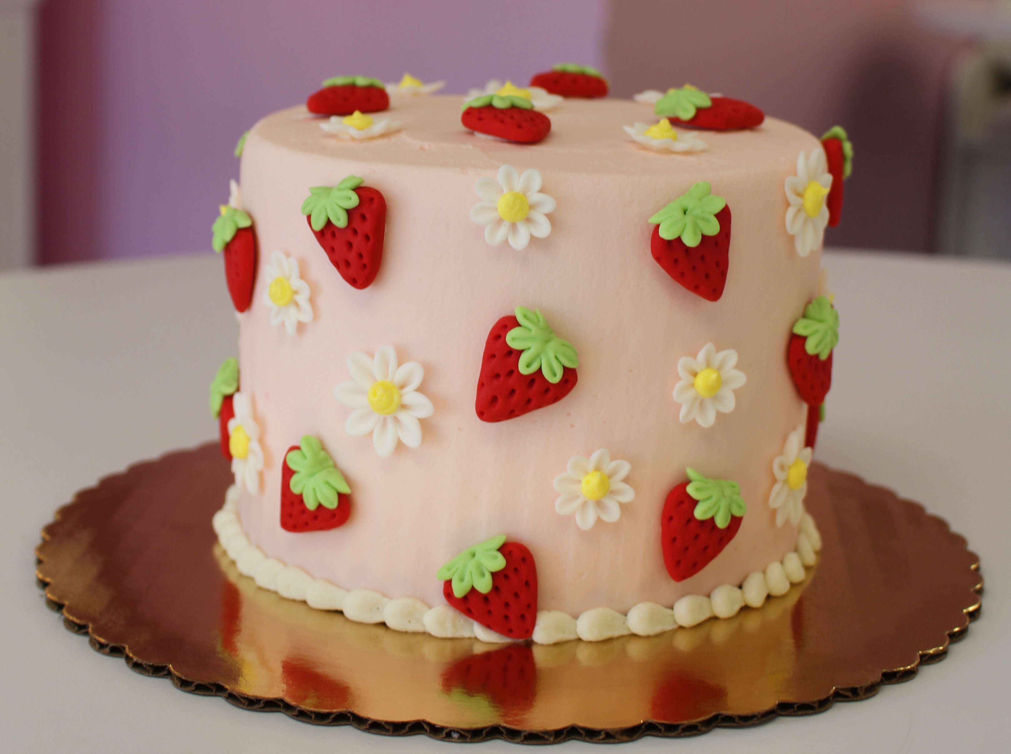 Offwhite Cake with Cute Fondant Flowers and Strawberries